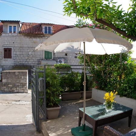 Cozy Room With Own Bathroom In The Old Town سبليت المظهر الخارجي الصورة