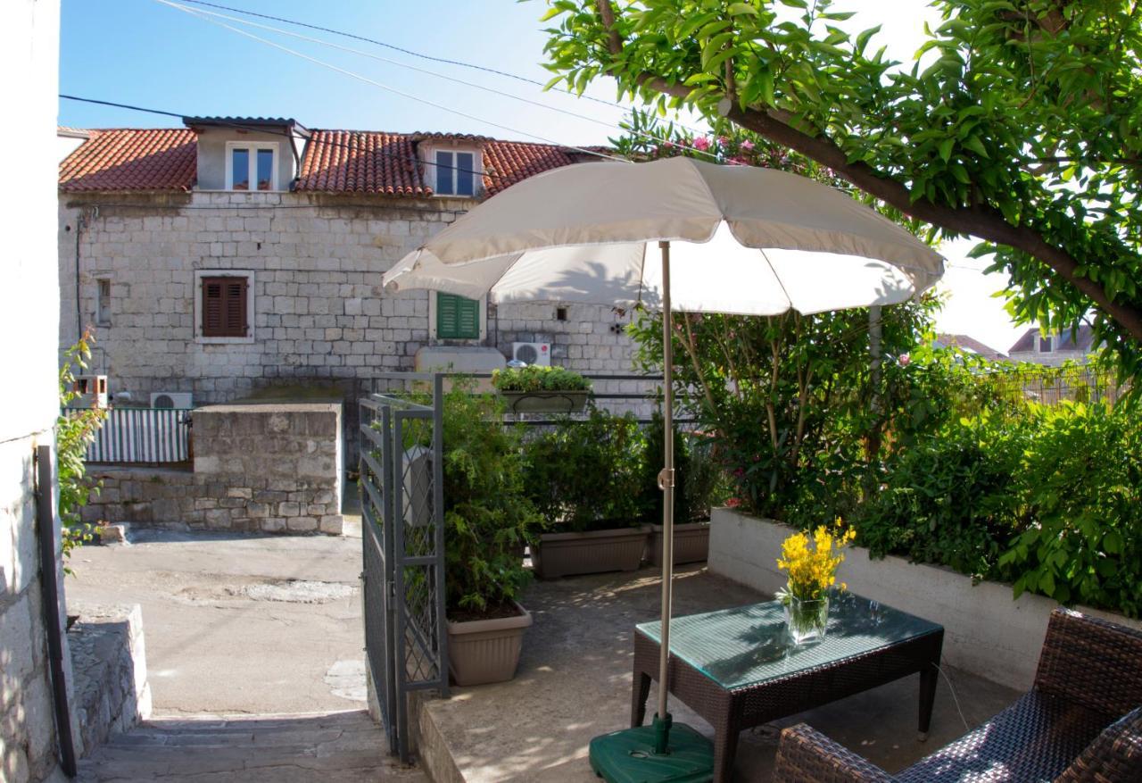 Cozy Room With Own Bathroom In The Old Town سبليت المظهر الخارجي الصورة